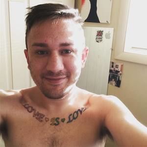 Meet your Posher, Daniel